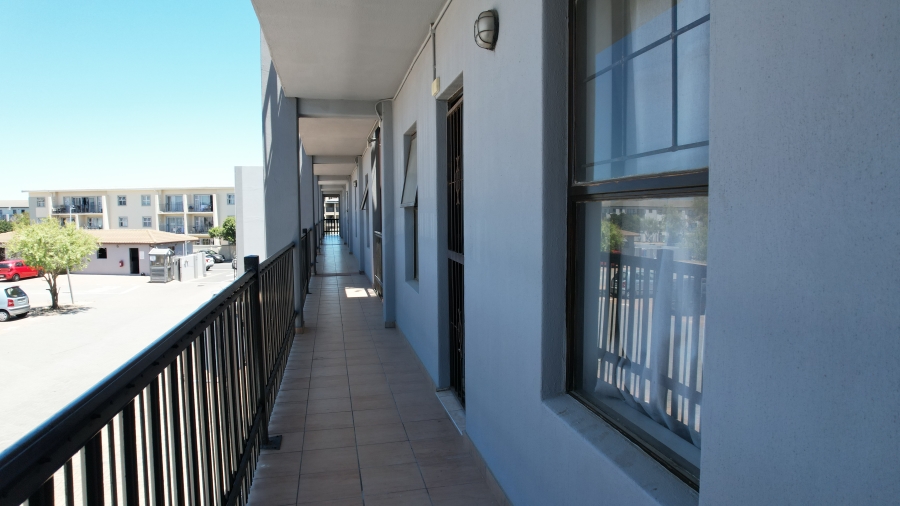 2 Bedroom Property for Sale in Parklands East Western Cape